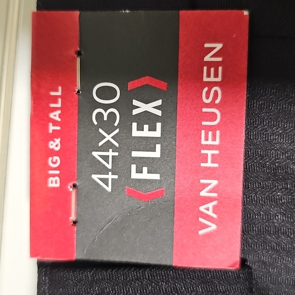 Van Heusen Men's Black Dress Pants. NWT. Natural Stretch. 44 X 30 - Picture 5 of 11